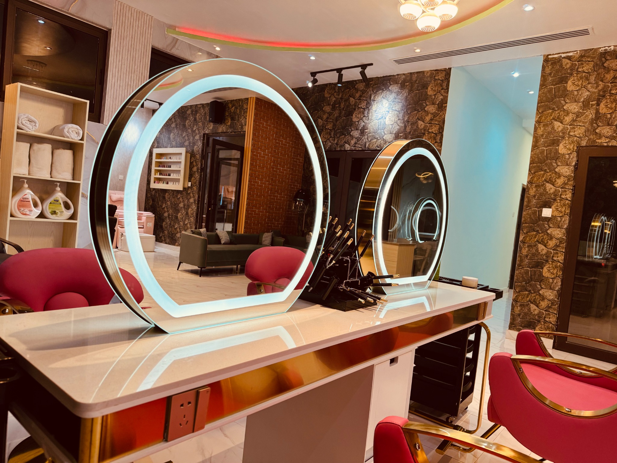 Emerald Salon and Barber at Glory Regency Hotel